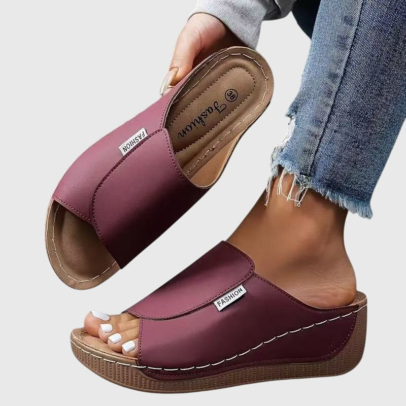 Esther | Women&