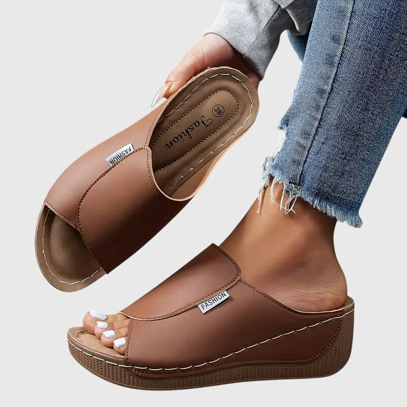 Esther | Women&