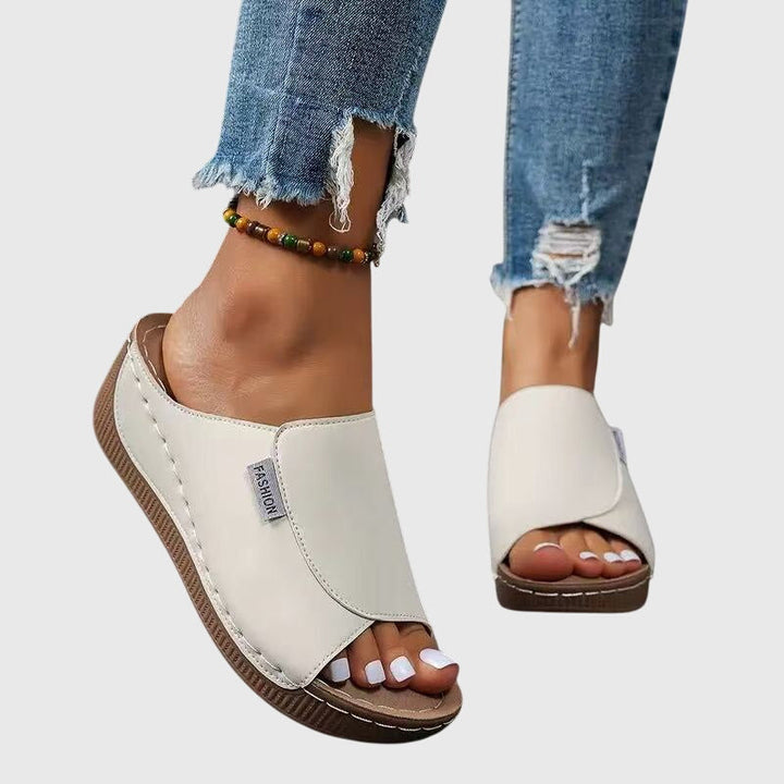 Esther | Women&